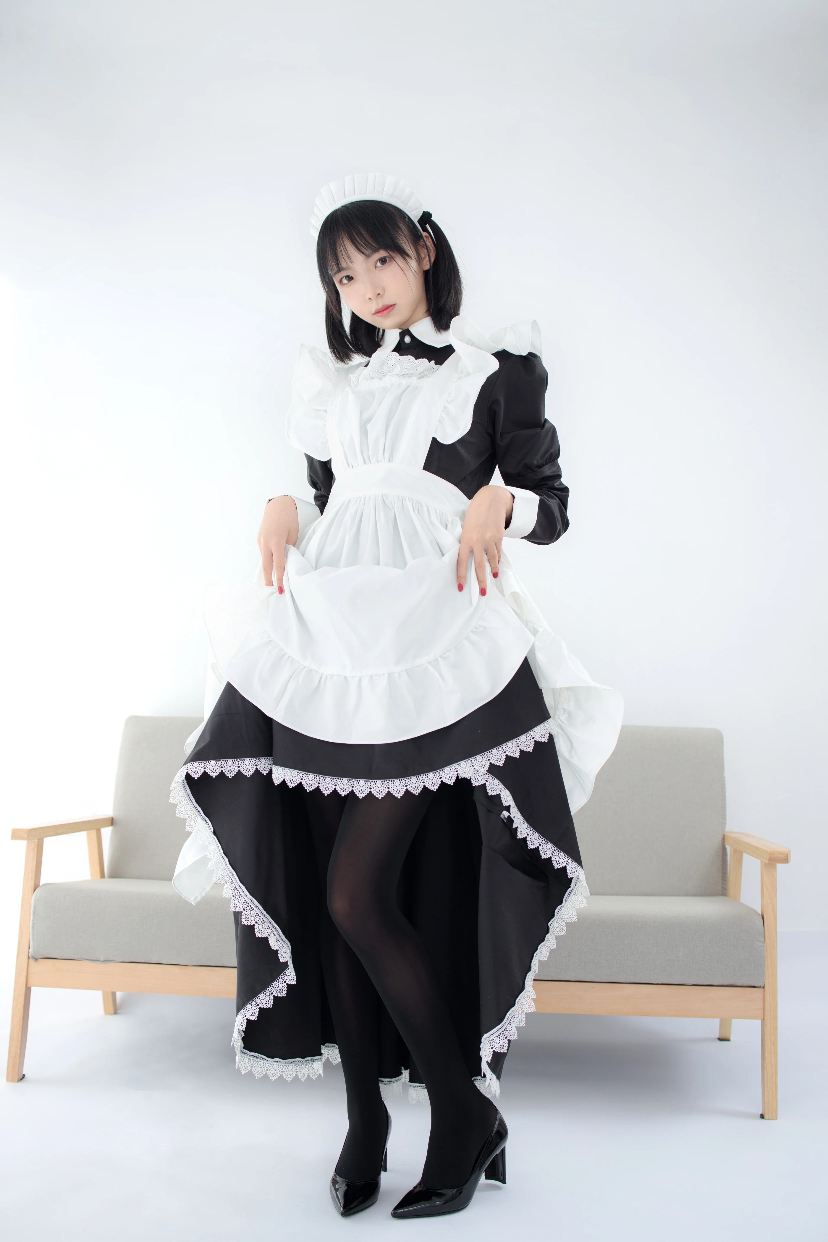 森萝财团 JKFUN-029 卉女仆 踩物 80D黑丝 [67P 1V]插图5